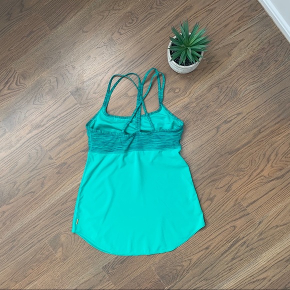 Lucy Strappy Workout Top, M - Picture 2 of 3